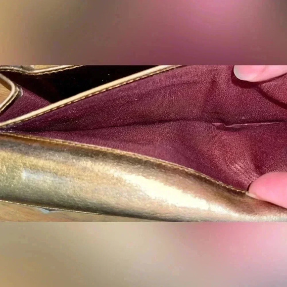 Dolce & Gabbana | Long Leather Wallet | Checkbook | Gold & Merlot Interior - Picture 9 of 10